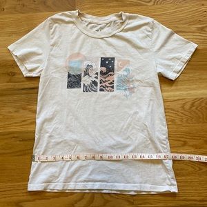 🌊BUY ONE GET ONE FREE Cool vintage waves t-shirt